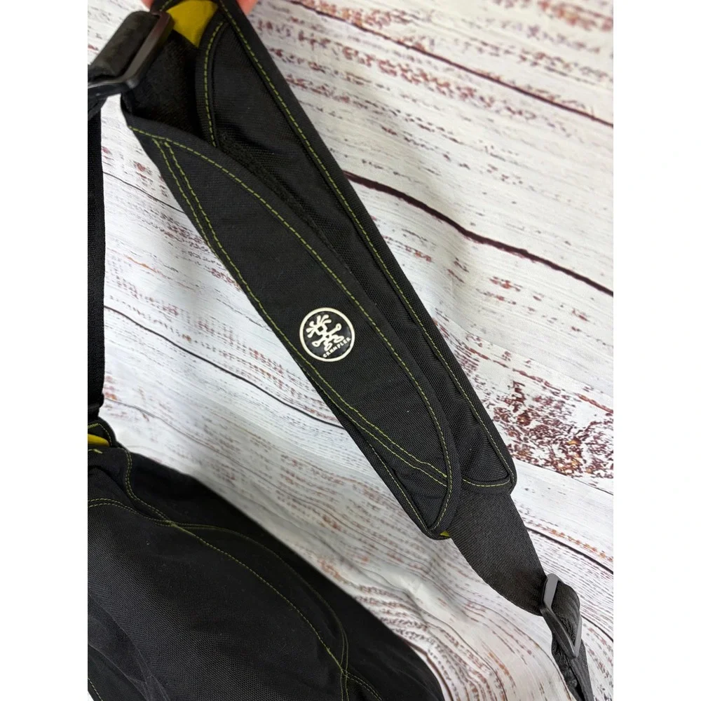 Crumpler Messenger Bag Black Canvas Lime Green Lining Shoulder Bag cheesy chick